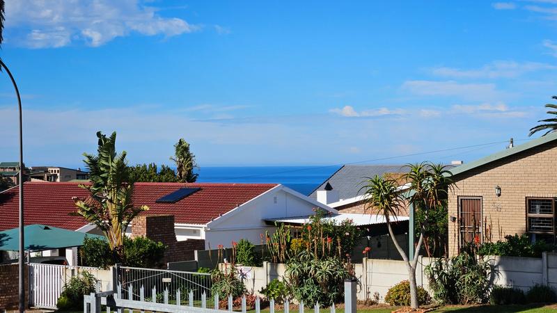 3 Bedroom Property for Sale in Dana Bay Western Cape